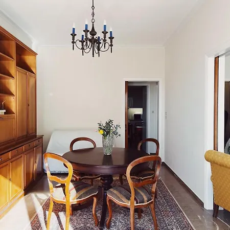 Charming In The Heart Of شقة