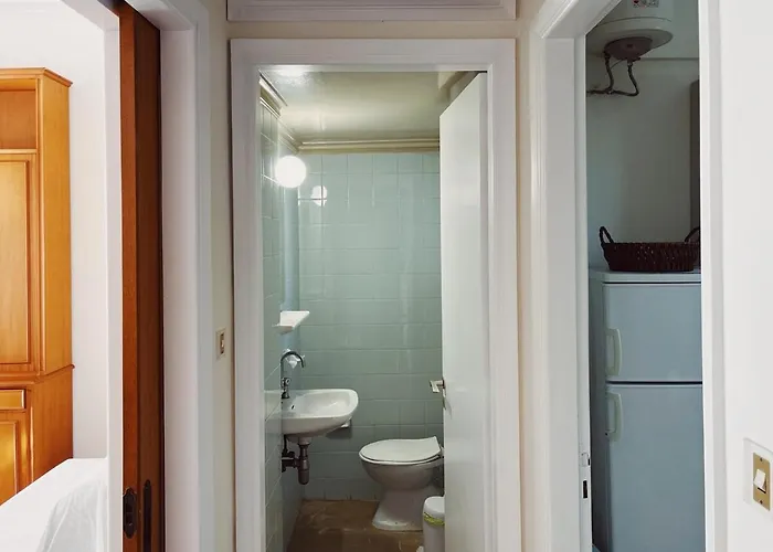 Charming In The Heart Of باترا