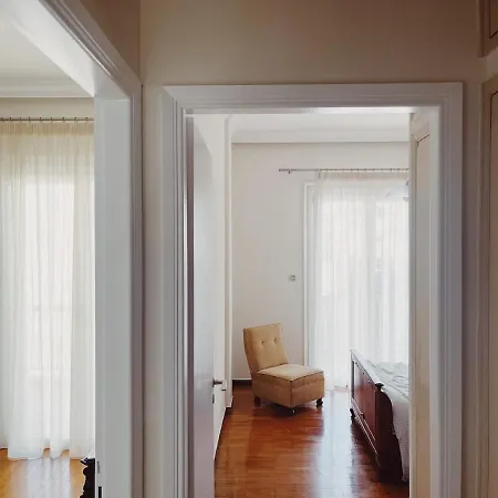 Charming In The Heart Of 파트라