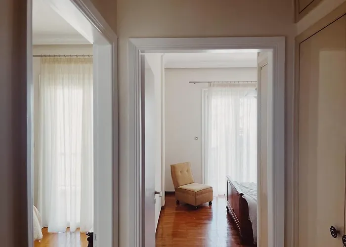 Charming In The Heart Of 파트라