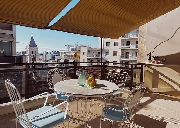 아파트 Charming In The Heart Of 파트라